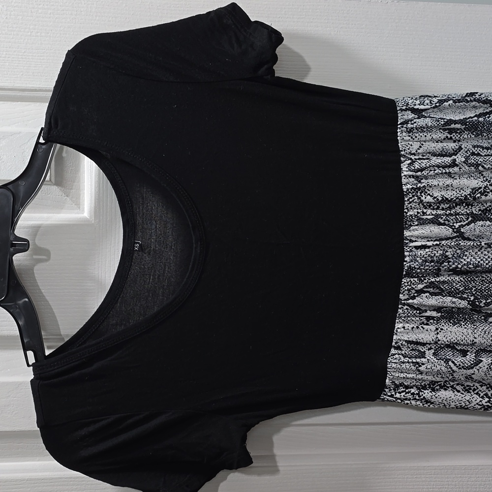 Black & White Snake Print Maxi Dress - Picture 3 of 16